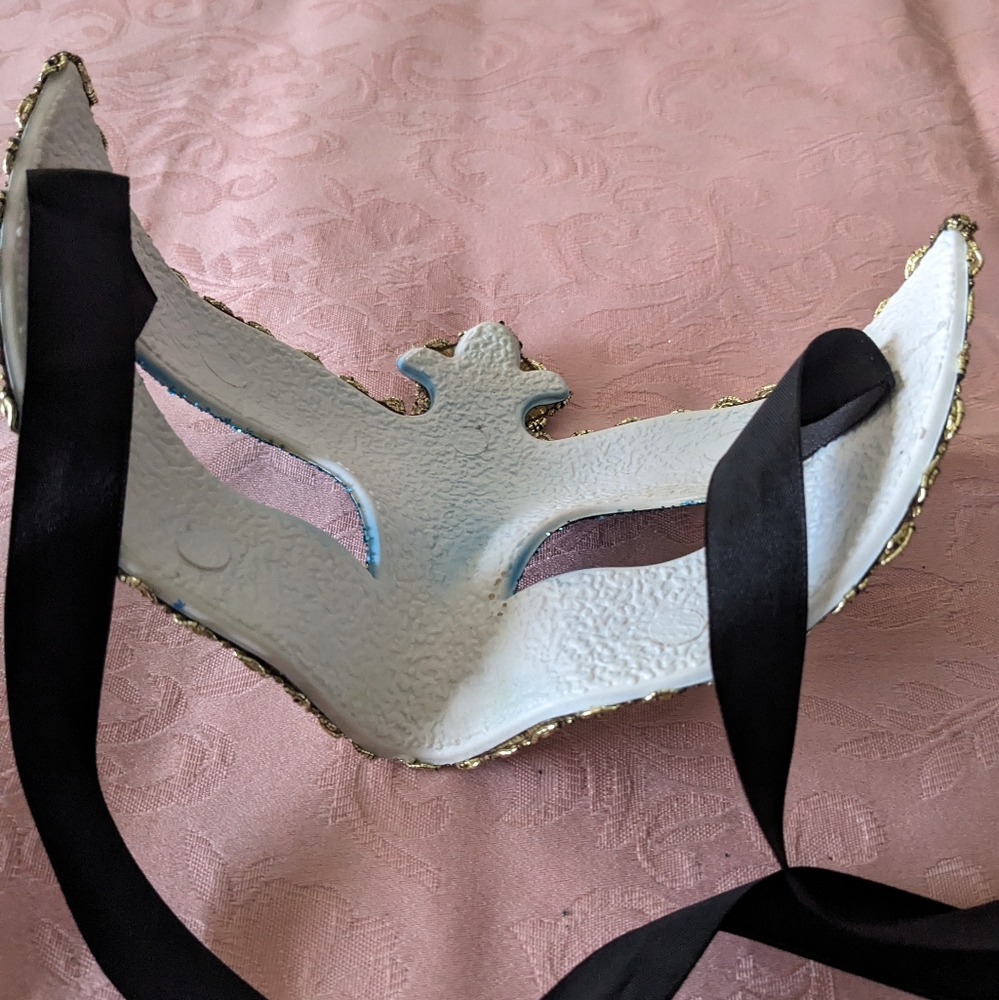 Masquerade Mask - Picture 2 of 2